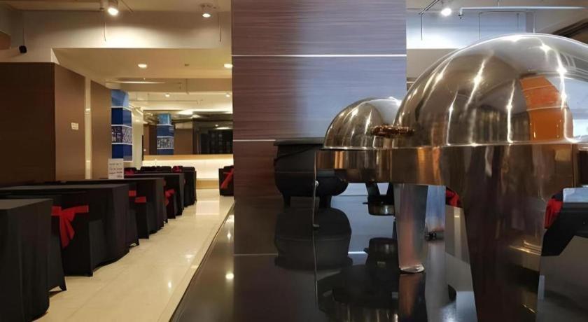 U Stay Hotel Mangga Besar Jacarta Exterior foto